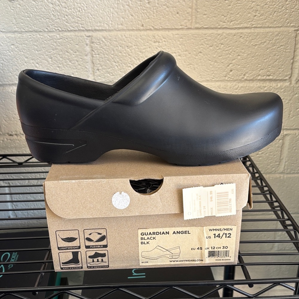 Black Slip-On Clogs-Nursing Shoes